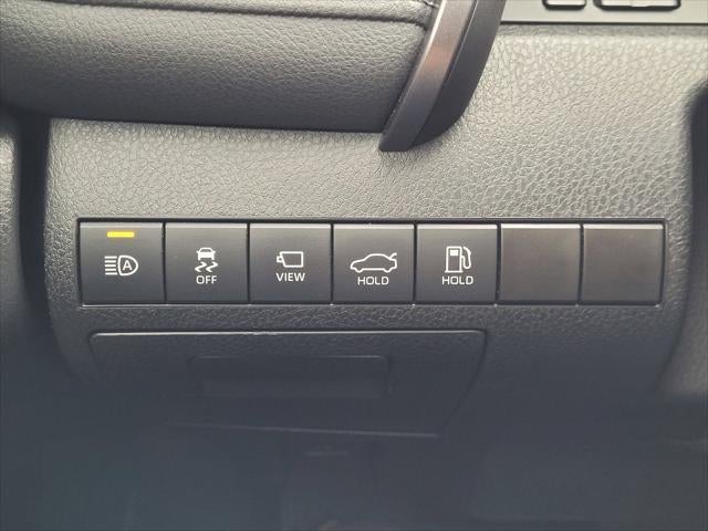 2022 Toyota Camry Hybrid XLE