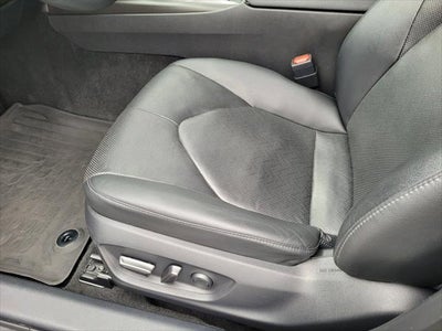 2022 Toyota Camry Hybrid XLE