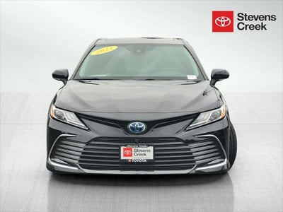 2022 Toyota Camry Hybrid XLE