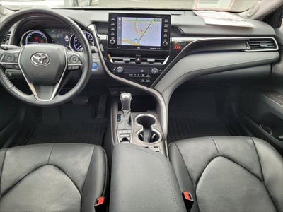 2022 Toyota Camry Hybrid XLE