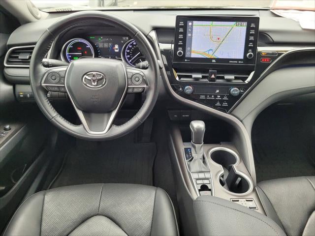 2022 Toyota Camry Hybrid XLE