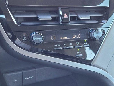 2022 Toyota Camry SE