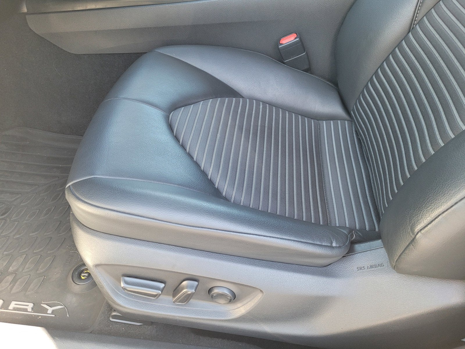 2020 Toyota Camry SE Nightshade