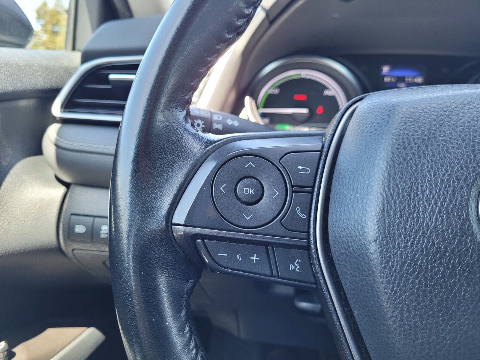 2021 Toyota Camry Hybrid SE