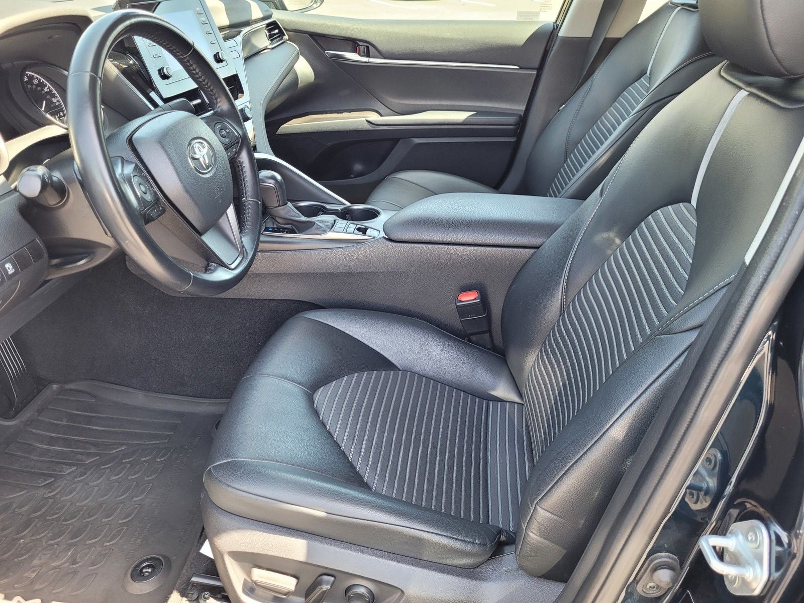2021 Toyota Camry Hybrid SE