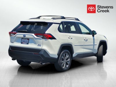 2022 Toyota RAV4 Hybrid XLE Premium