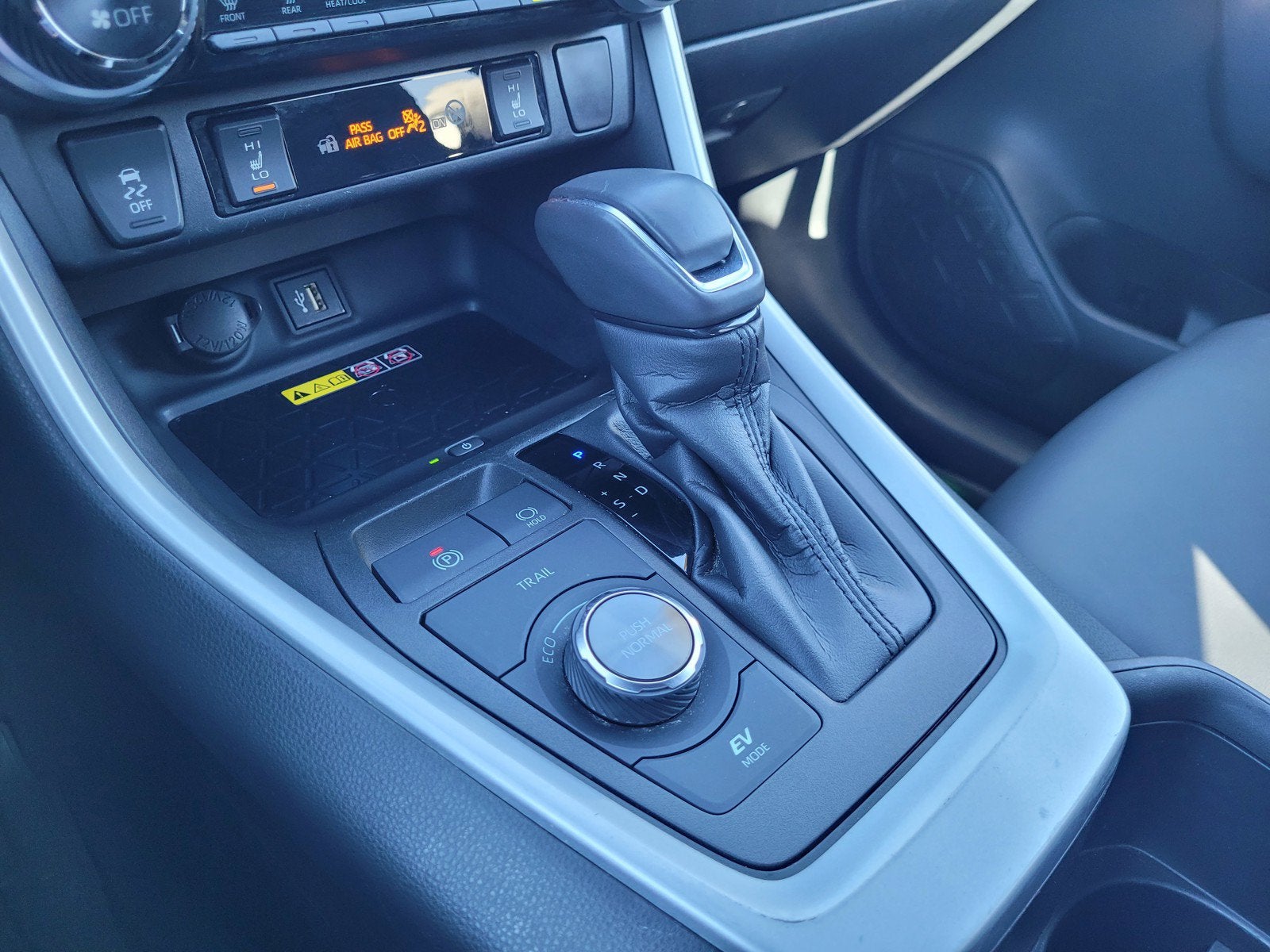 2023 Toyota RAV4 Hybrid XSE