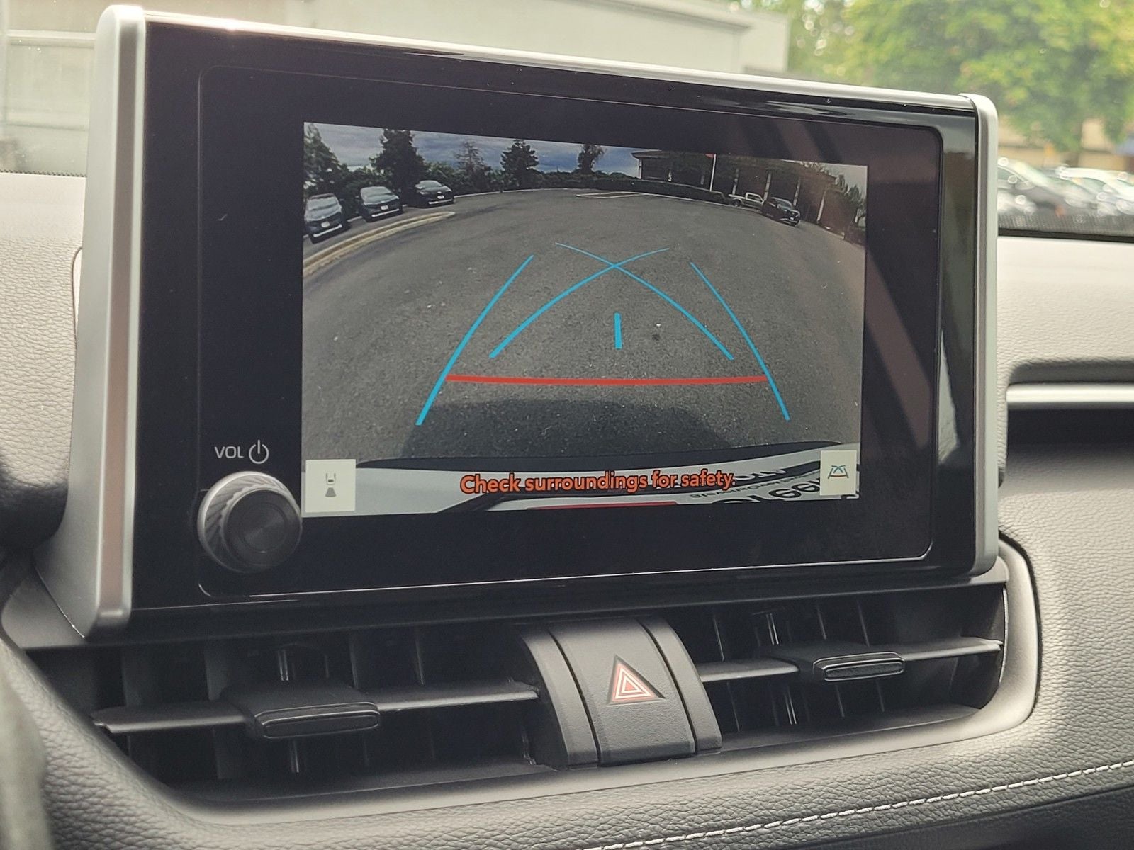 2025 Toyota RAV4 LE - Photo 10