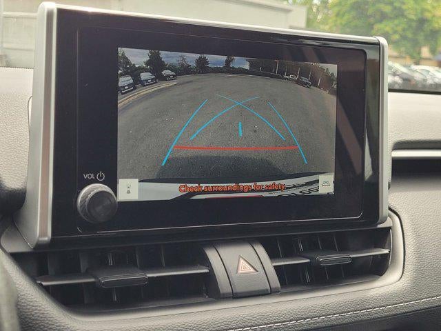 2025 Toyota RAV4 LE - Photo 30