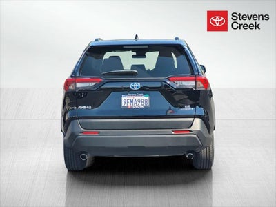 2022 Toyota RAV4 Hybrid LE