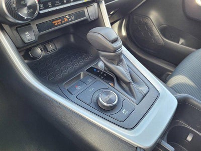 2022 Toyota RAV4 Hybrid LE