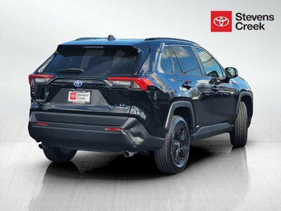 2022 Toyota RAV4 Hybrid LE