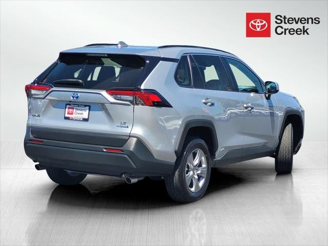 2022 Toyota RAV4 Hybrid LE