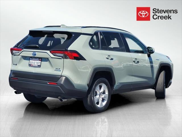 2021 Toyota RAV4 Hybrid XLE