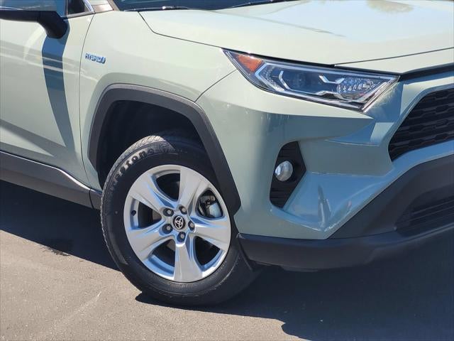 2021 Toyota RAV4 Hybrid XLE