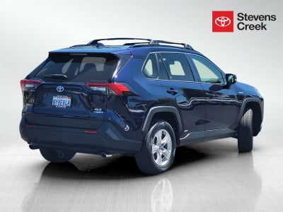 2021 Toyota RAV4 Hybrid XLE