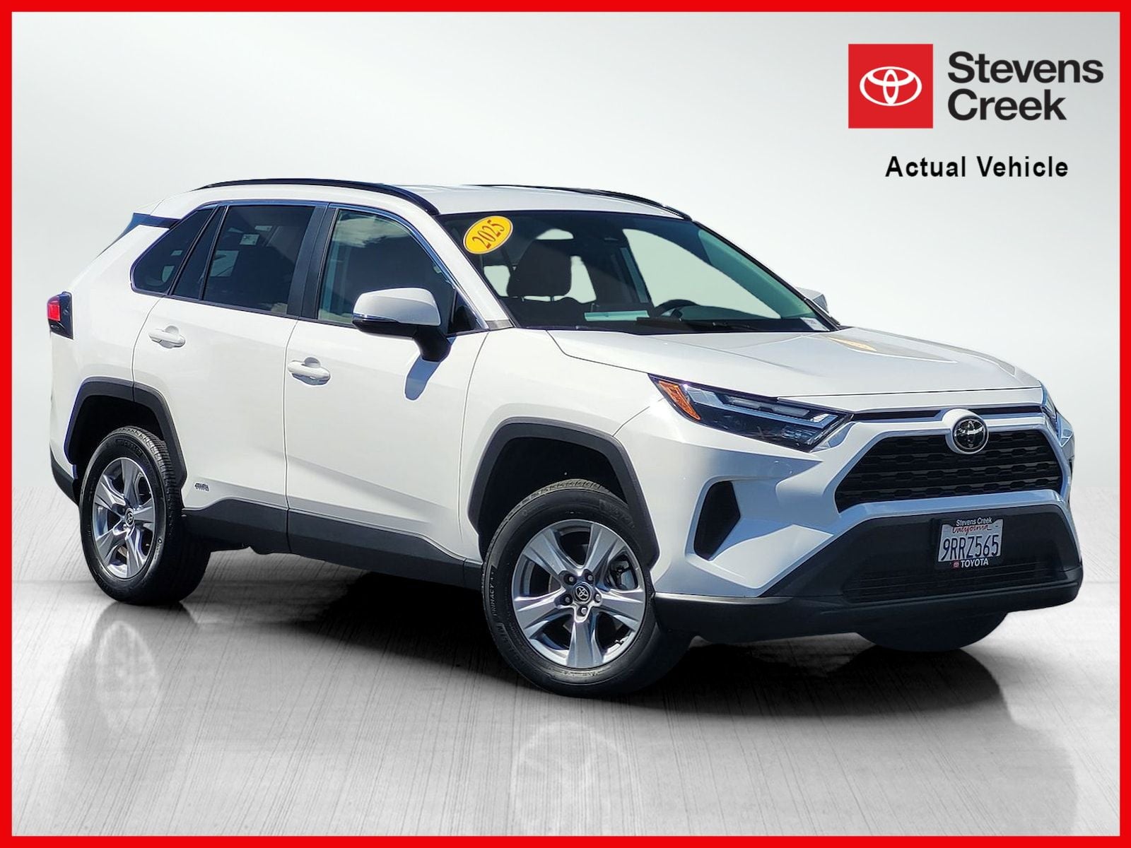 2025 Toyota RAV4 Hybrid XLE