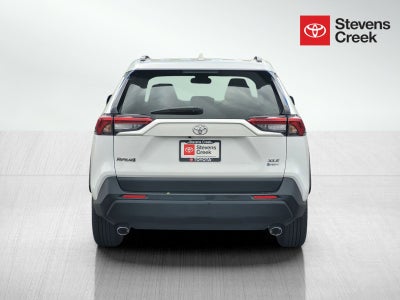 2025 Toyota RAV4 Hybrid XLE