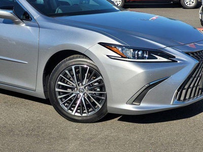 2024 Lexus ES 