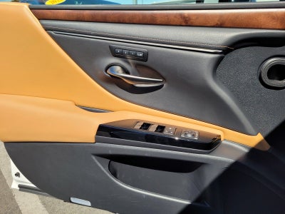 2022 Lexus ES 300h