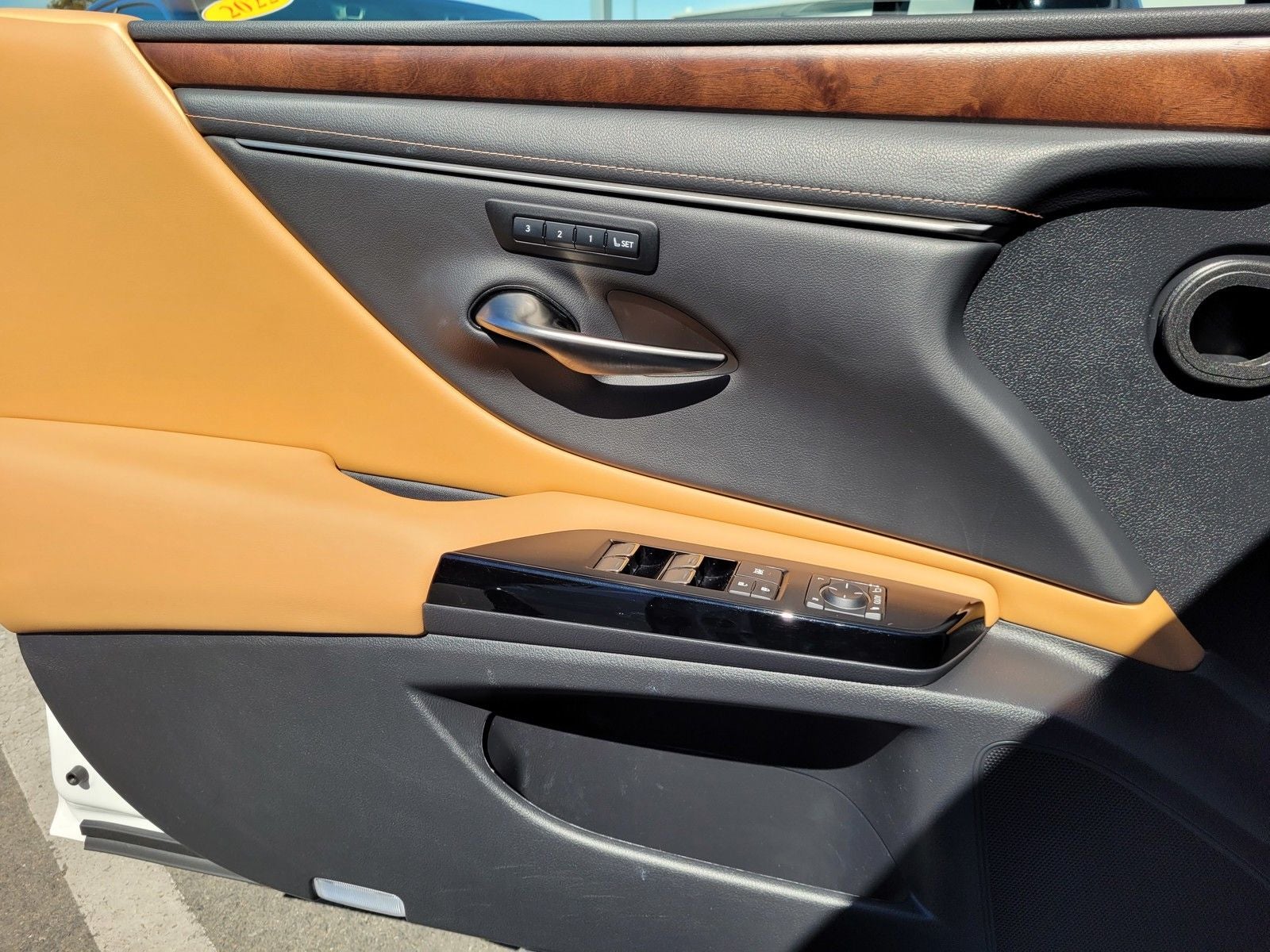 2022 Lexus ES 300h