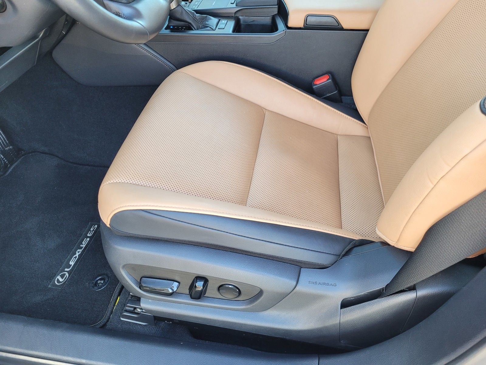 2022 Lexus ES 300h