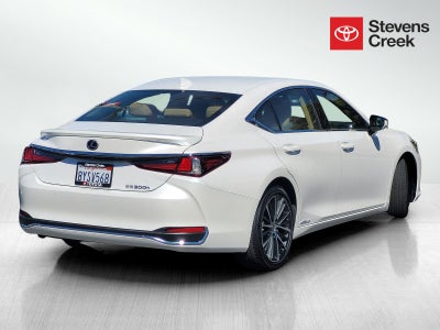 2022 Lexus ES 300h