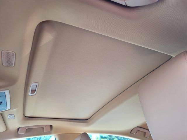 2022 Lexus ES 300h