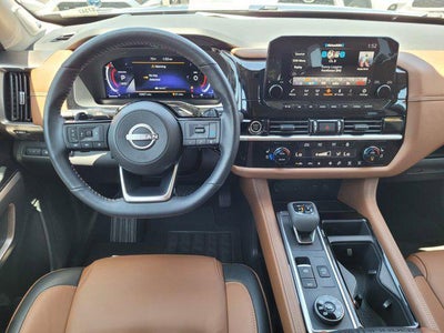 2024 Nissan Pathfinder Platinum