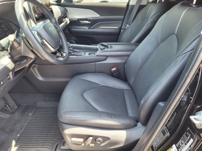 2025 Toyota Grand Highlander Platinum