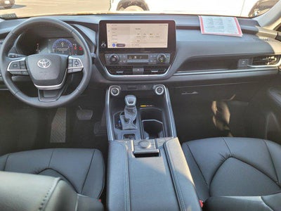2025 Toyota Grand Highlander XLE