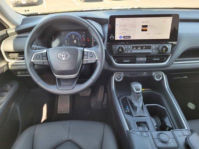 2025 Toyota Grand Highlander XLE