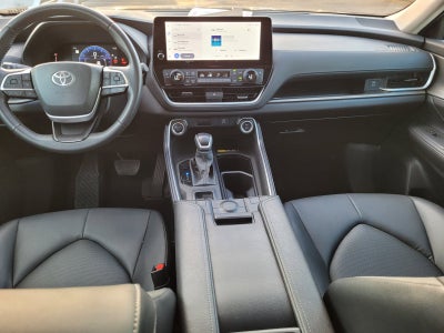 2025 Toyota Grand Highlander XLE