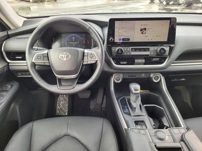 2025 Toyota Grand Highlander XLE