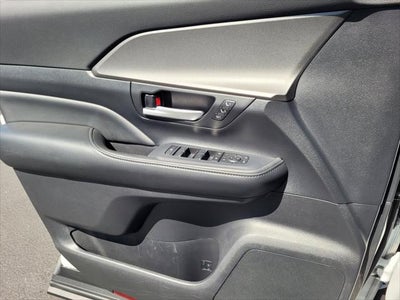 2025 Toyota Grand Highlander Hybrid Nightshade Edition