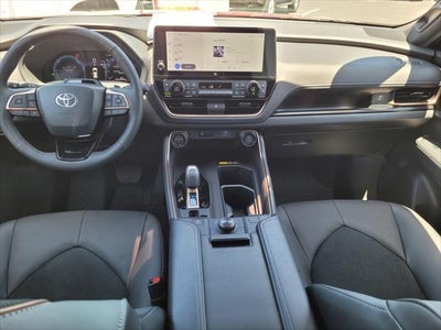 2026 Toyota Grand Highlander Hybrid MAX Platinum