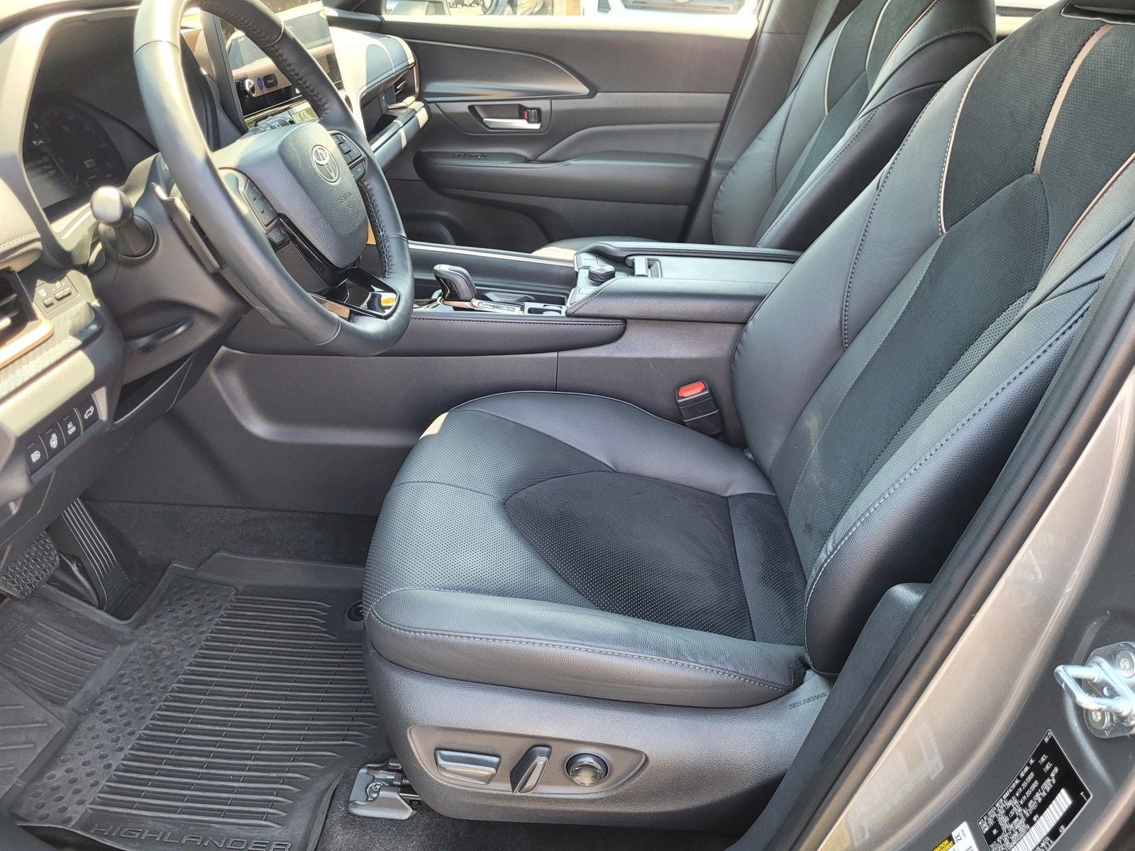 2025 Toyota Grand Highlander Hybrid MAX Platinum