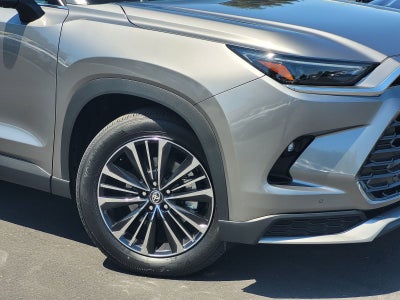 2025 Toyota Grand Highlander Hybrid MAX Platinum