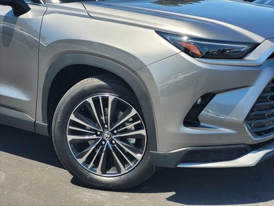2025 Toyota Grand Highlander Hybrid MAX Platinum