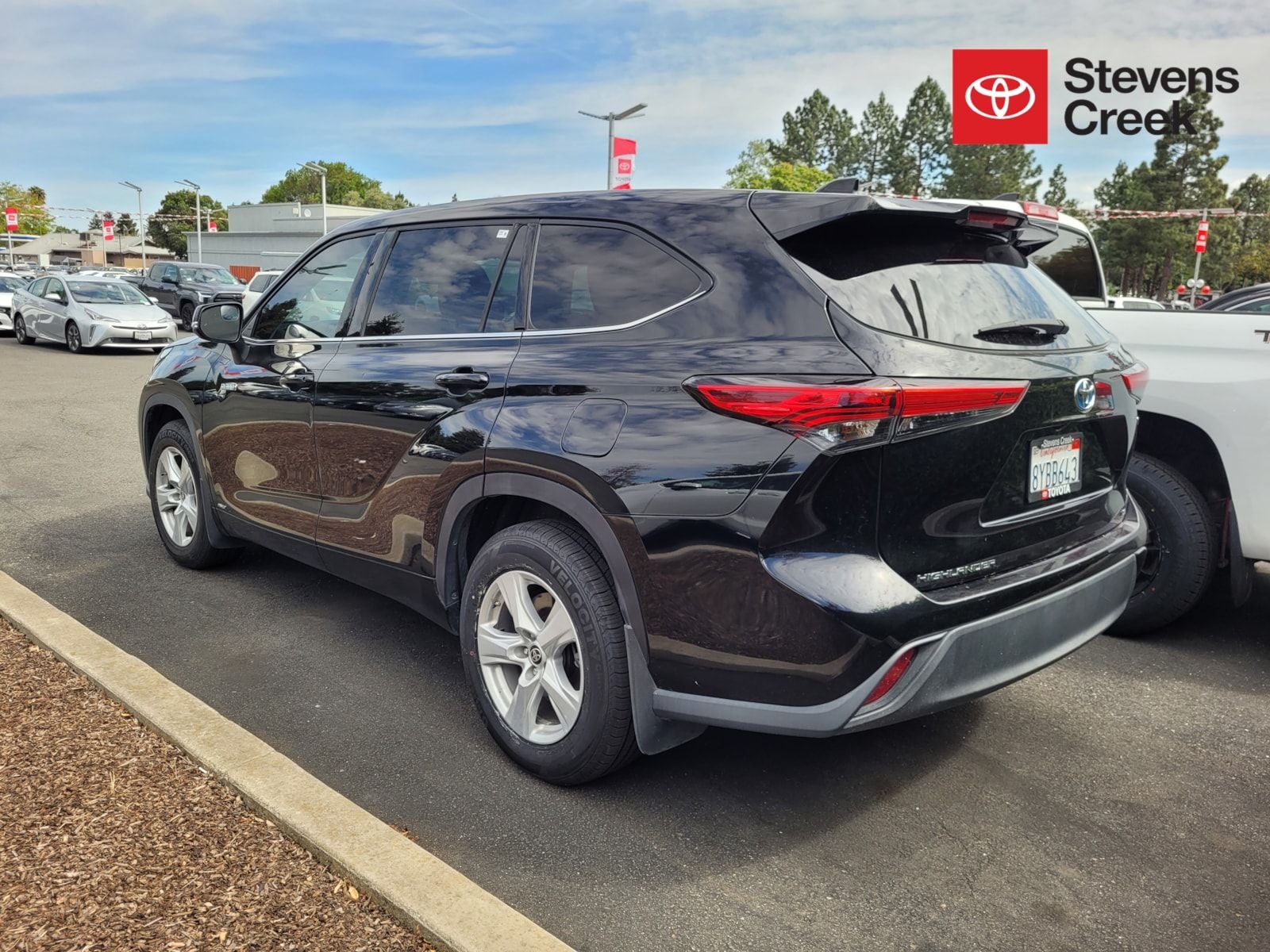2021 Toyota Highlander Hybrid LE