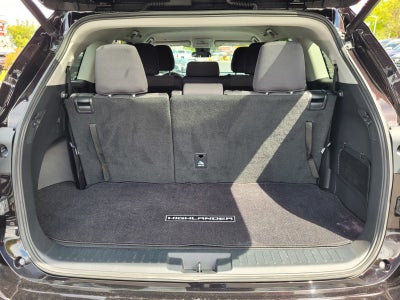 2022 Toyota Highlander Hybrid LE