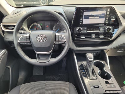 2022 Toyota Highlander Hybrid LE