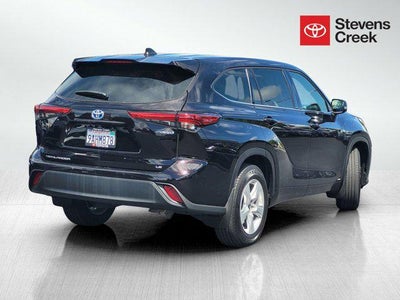 2022 Toyota Highlander Hybrid LE