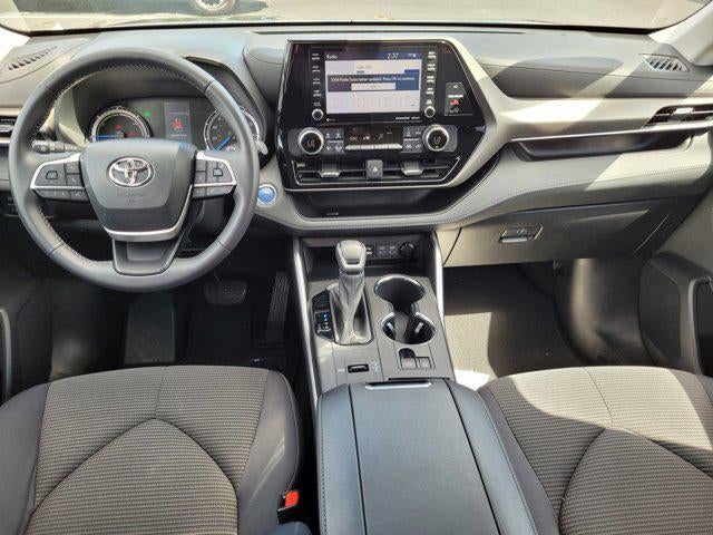 2022 Toyota Highlander Hybrid LE