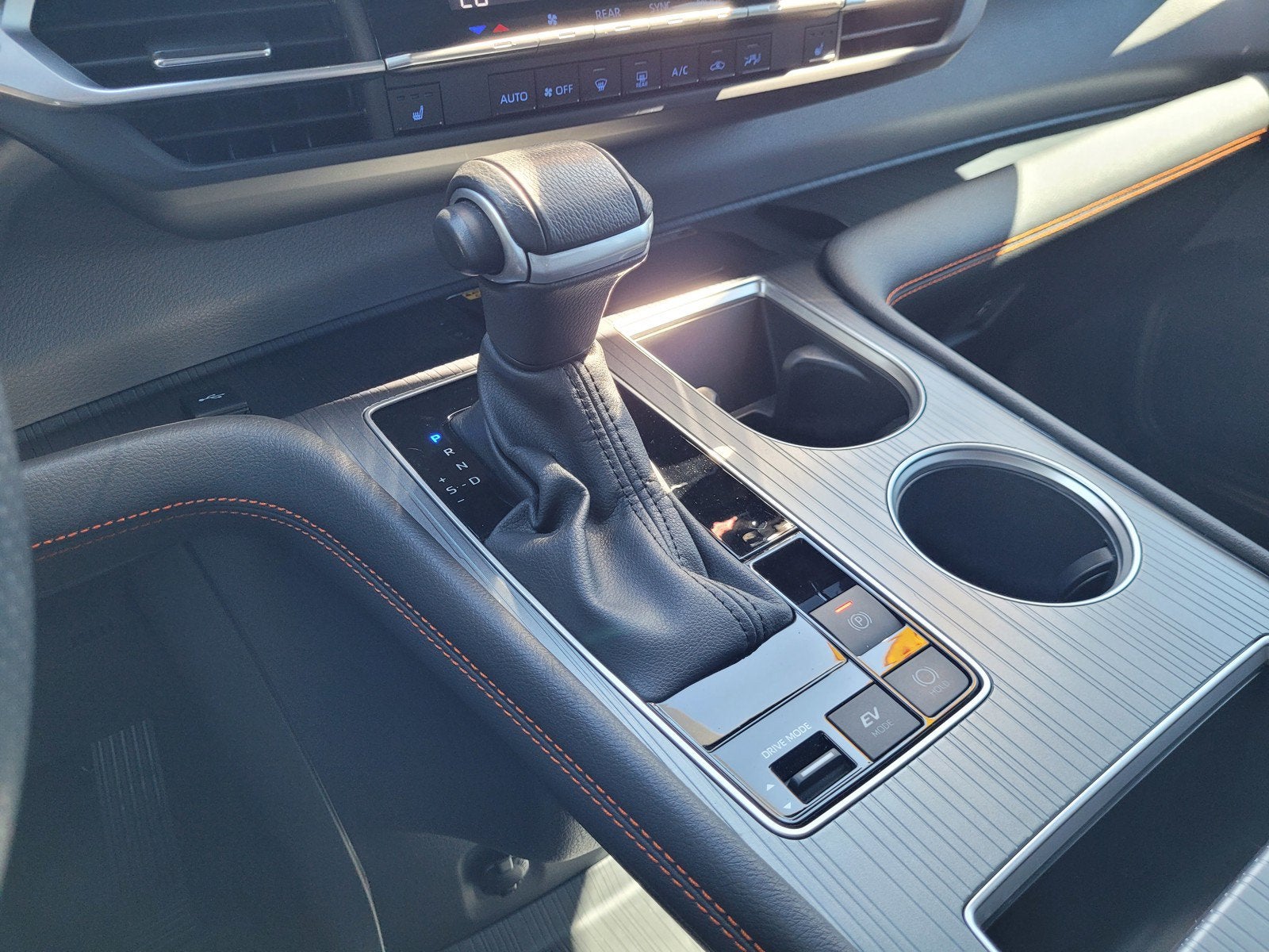 2024 Toyota Sienna XSE 7 Passenger