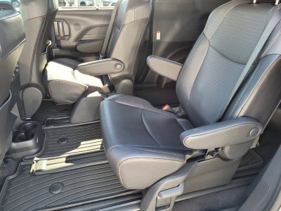 2024 Toyota Sienna XSE 7 Passenger