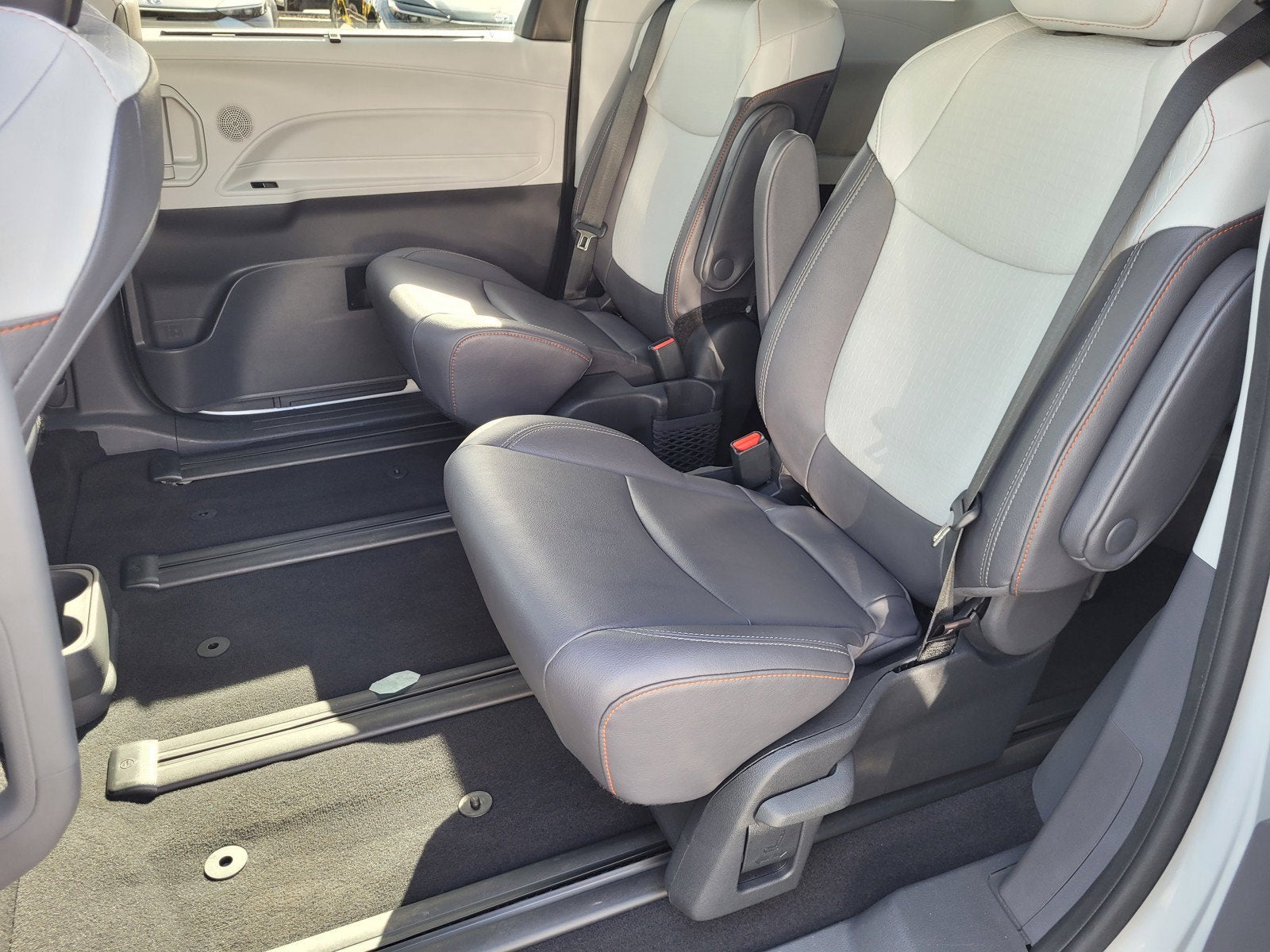 2023 Toyota Sienna XSE 7 Passenger