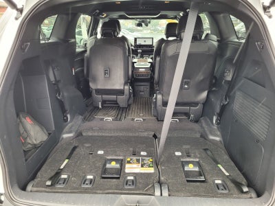 2025 Toyota Sienna Platinum 7 Passenger