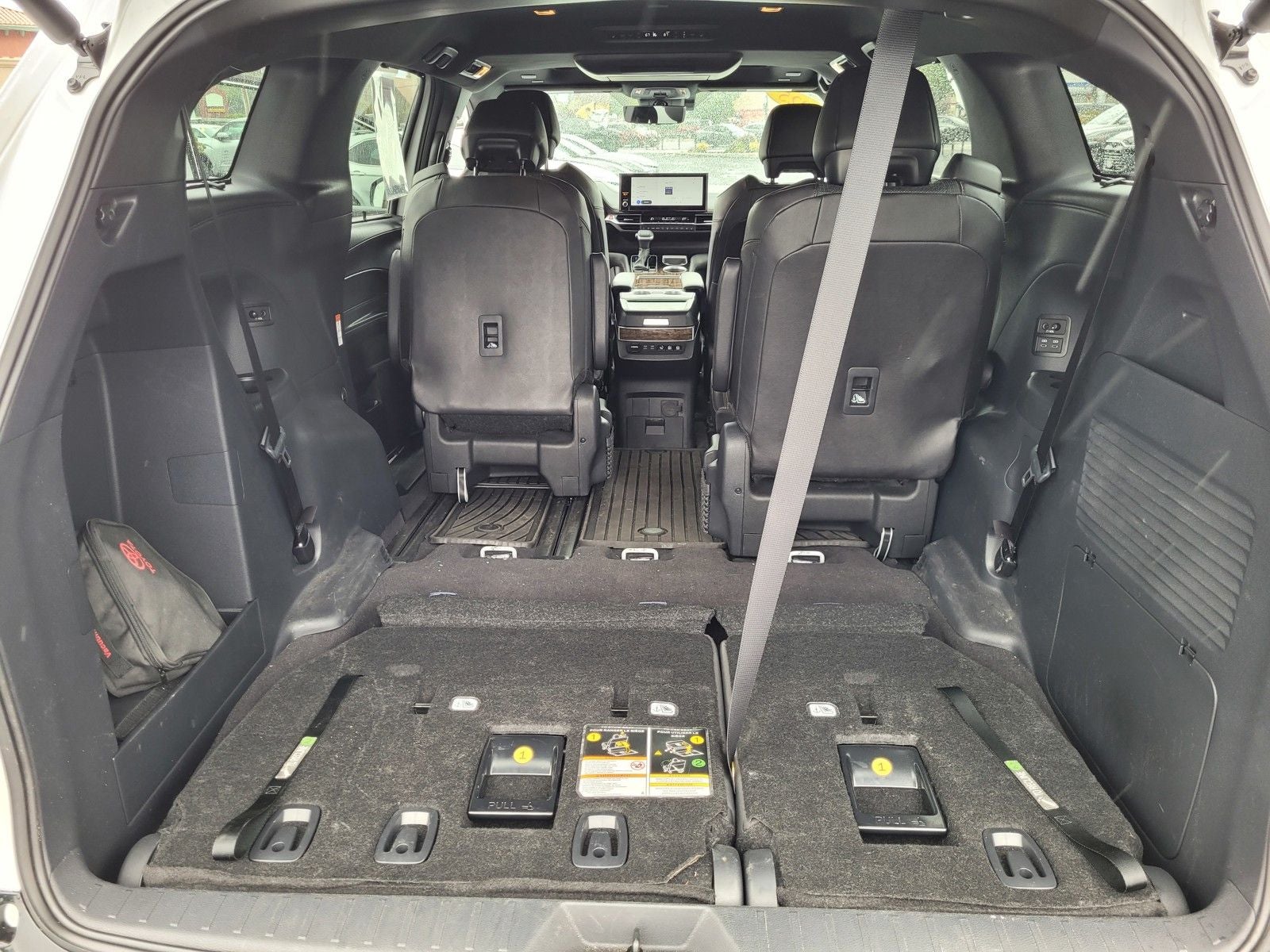 2025 Toyota Sienna Platinum 7 Passenger