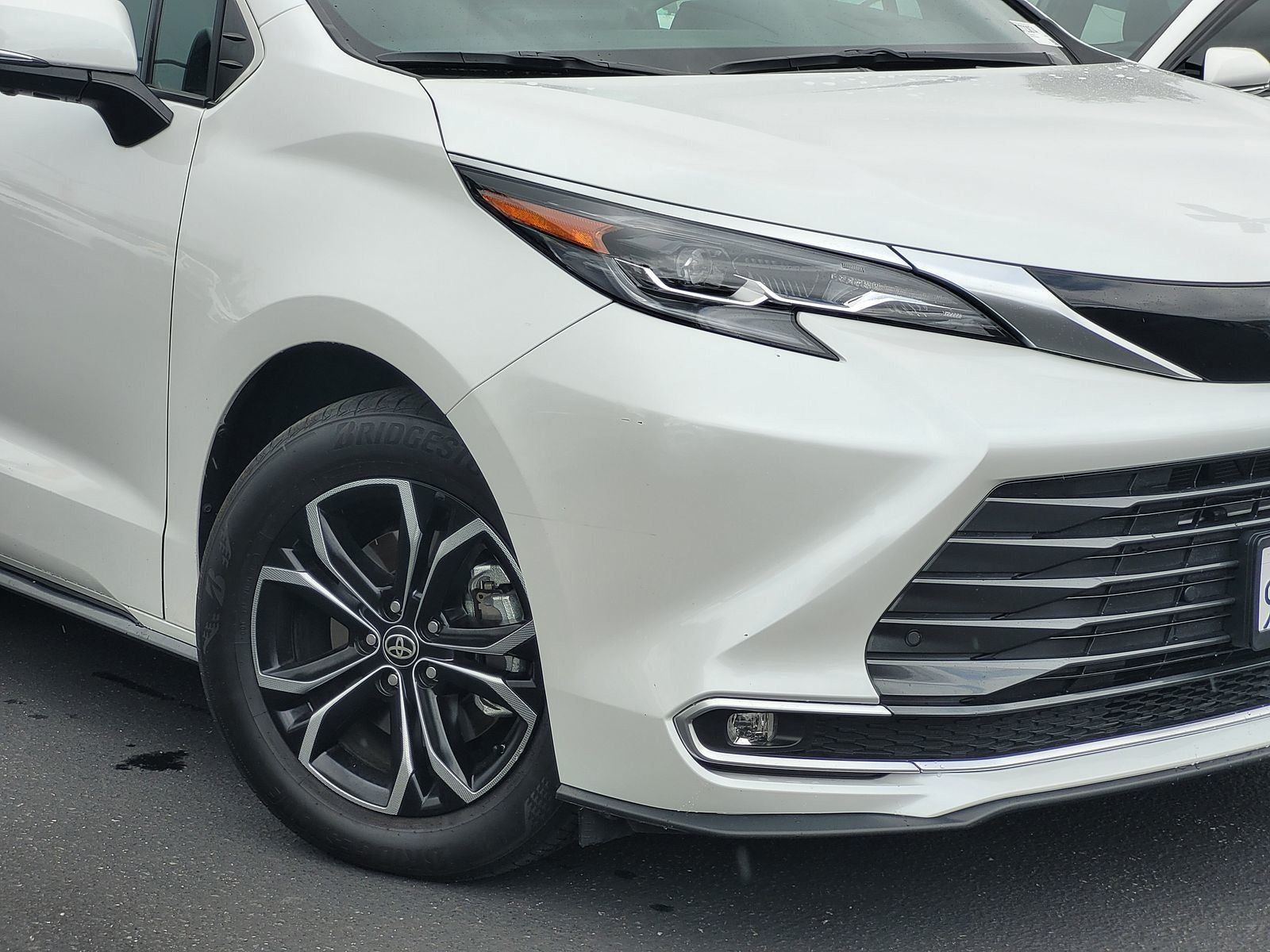 2025 Toyota Sienna Platinum 7 Passenger
